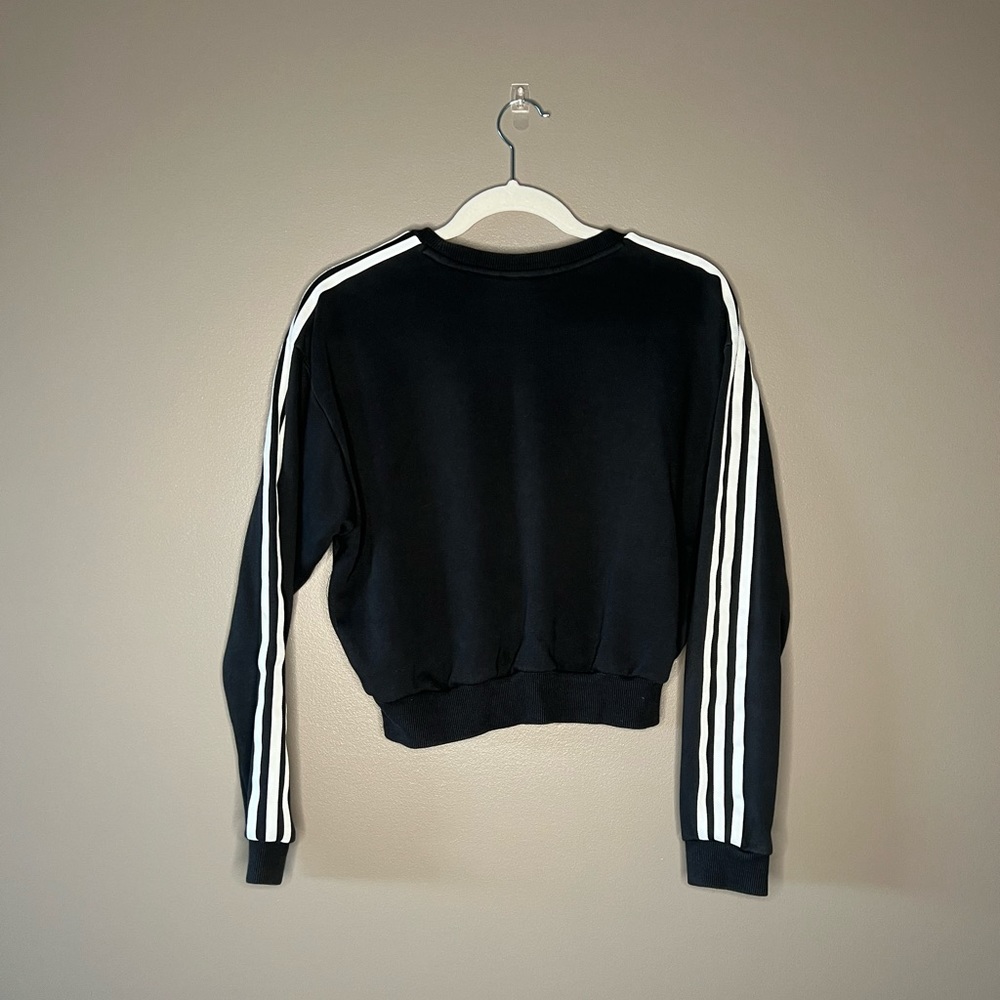 Adidas Cropped Crewneck - Picture 5 of 5